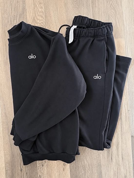 Two-Piece Winter Essential Set.