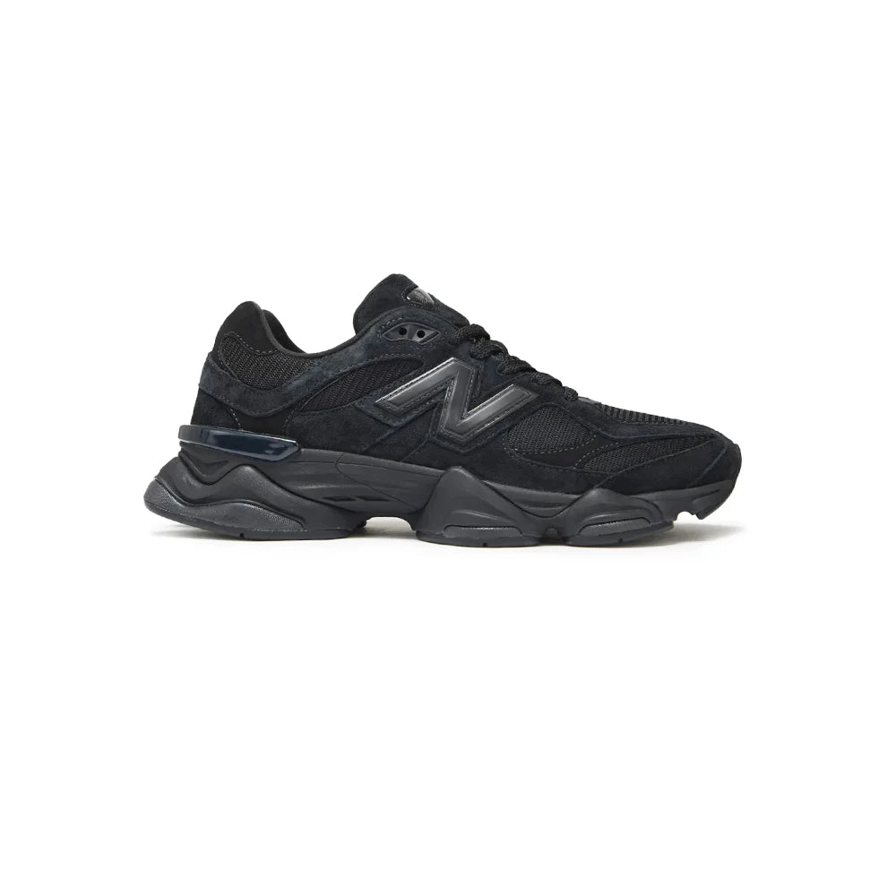 NB 9060 – All Black